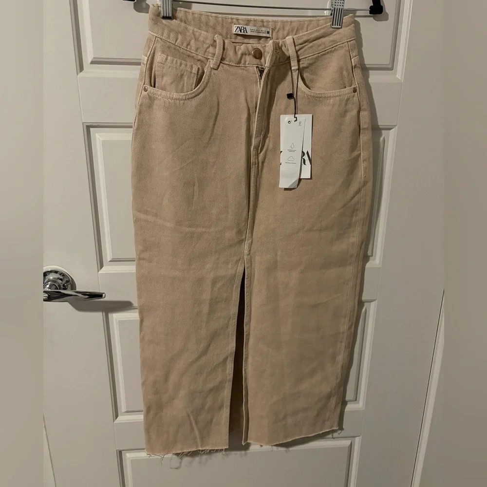 Zara Tan Denim Skirt - Picture 1 of 2